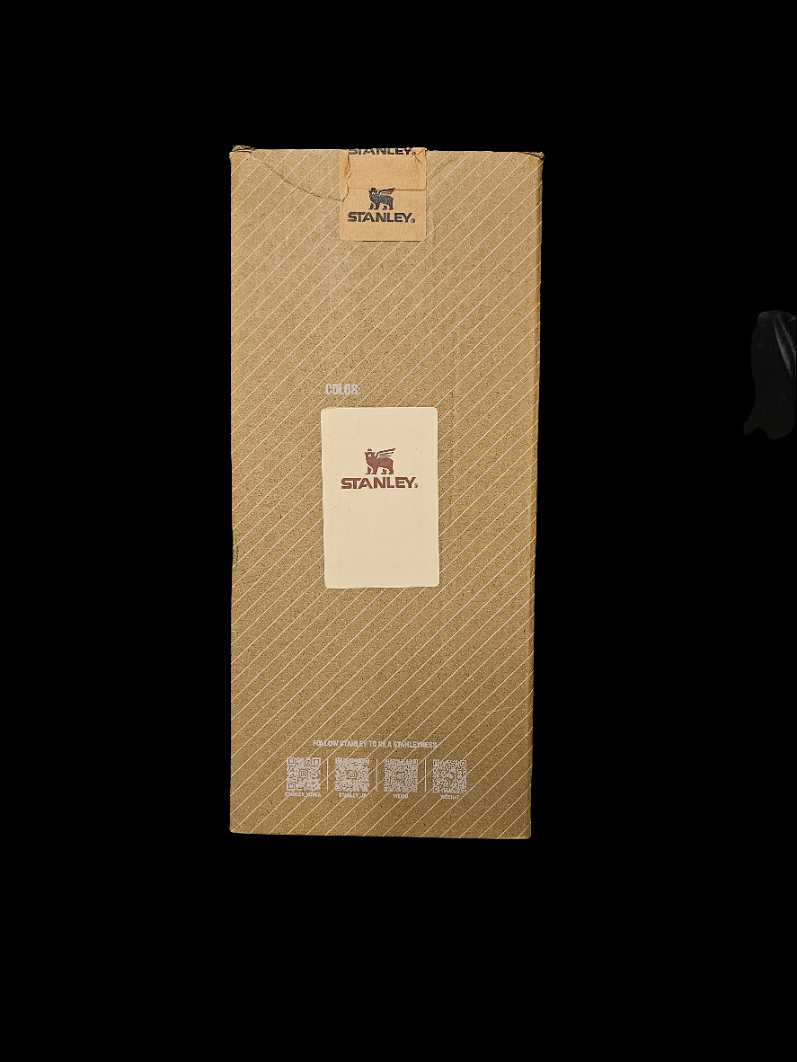 Stanley The Quencher H2.0 FlowState™ Tumbler - 40 oz (1.18L) including cleaning brush and straw free w/purchase.