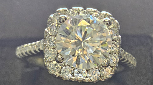 ✨ Radiant Brilliance: 1.75 TWC Moissanite Masterpiece ✨