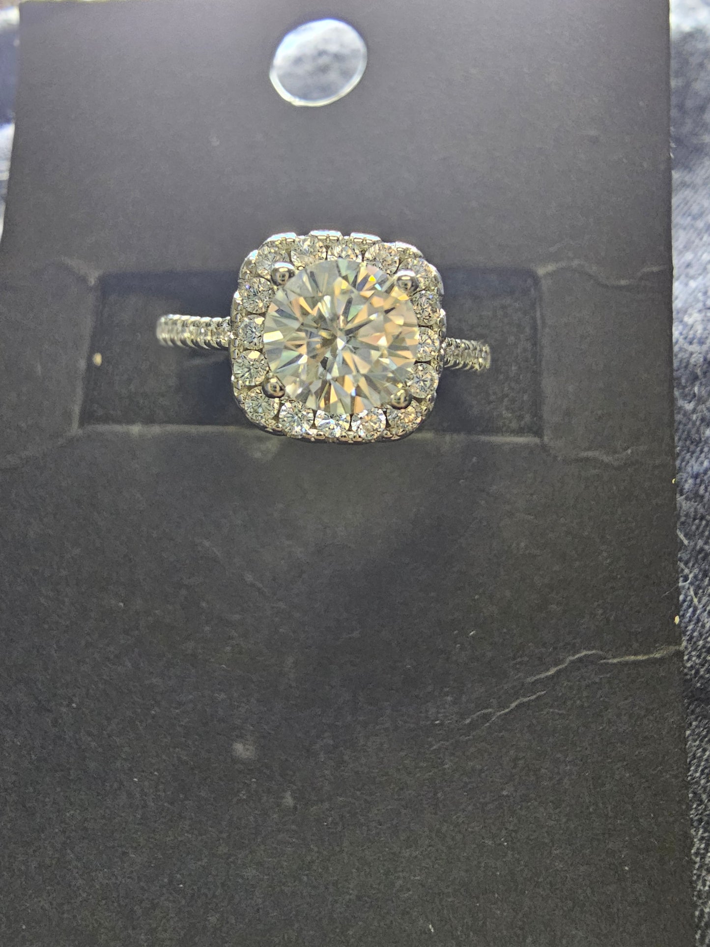 ✨ Radiant Brilliance: 1.75 TWC Moissanite Masterpiece ✨